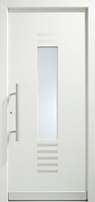 La serie Nova conquista con la sua discreta eleganza. Linee pulite, che si bilanciano negli equilibri di perfetti disegni geometrici. Gli inserti in vetro di grande effetto, i numerosi colori tra i quali poter scegliere, le maniglie coordinate sono tra gli aspetti che sottolineano il carattere moderno di questa serie – regalandovi ampie possibilità di abbinamento e personalizzazione. I nostri portoncini Nova si integrano armoniosamente con i più diversi stili costruttivi e abitativi.